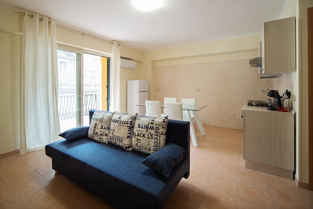Apartament Milly House Letojanni Zewnętrze zdjęcie